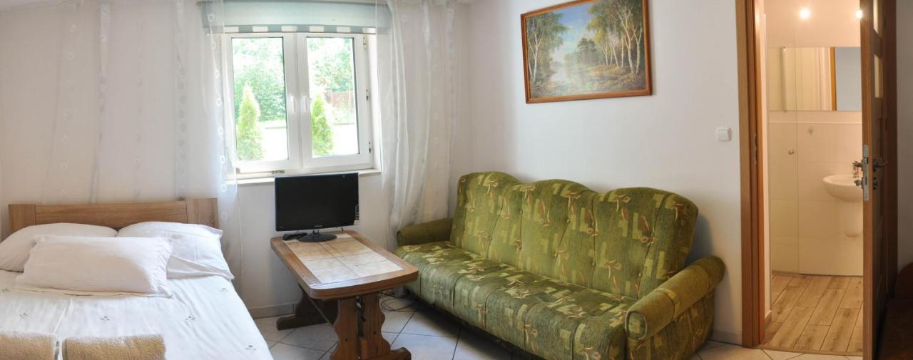 Oaza U Tadeusza Apartment เอากุสตูฟ ภายนอก รูปภาพ